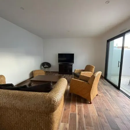 Ferienhaus Maison Neuve Proche La Rochelle Ile De Re Lagord